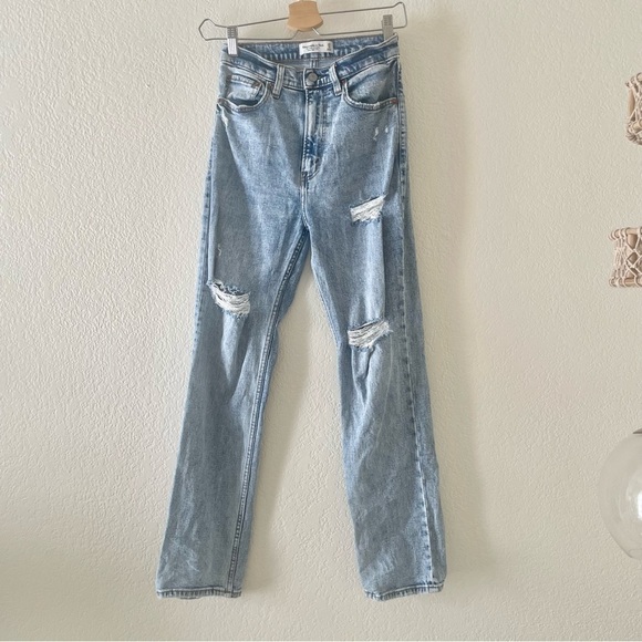 Abercrombie & Fitch Ankle Straight Ultra Highrise - Picture 1 of 4